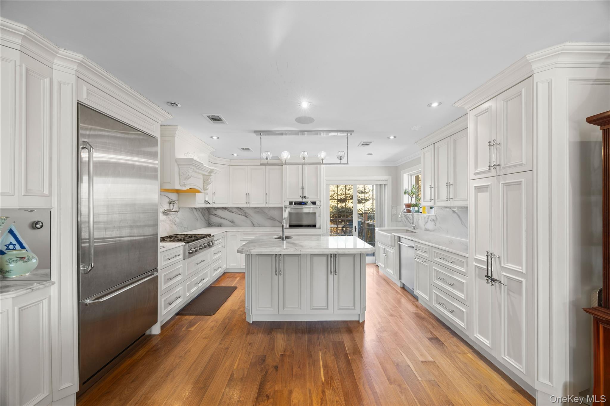 Single Family Ditmars Street  Bronx, NY 10464, MLS-1046694-2