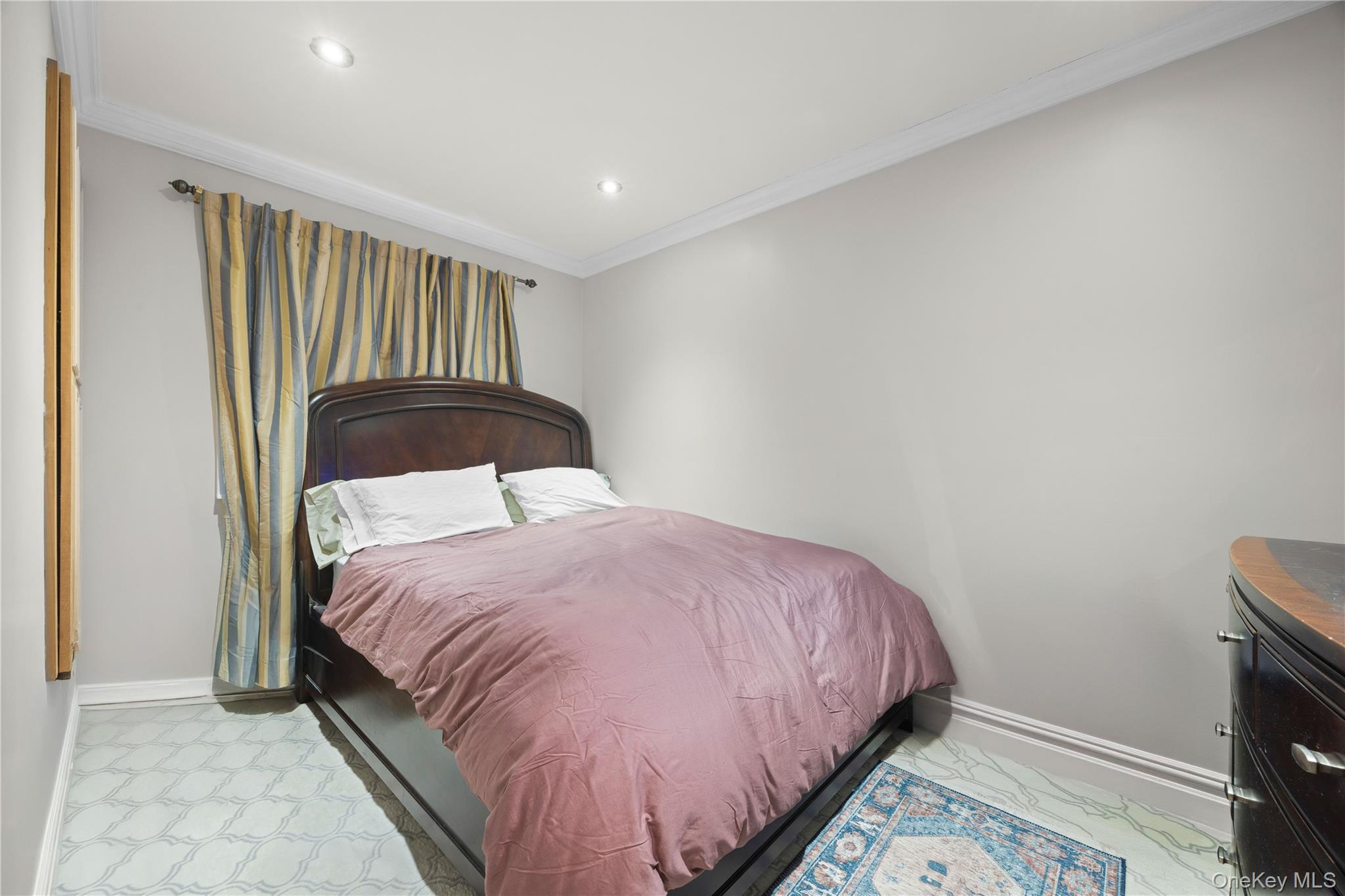 Single Family Ditmars Street  Bronx, NY 10464, MLS-1046694-8