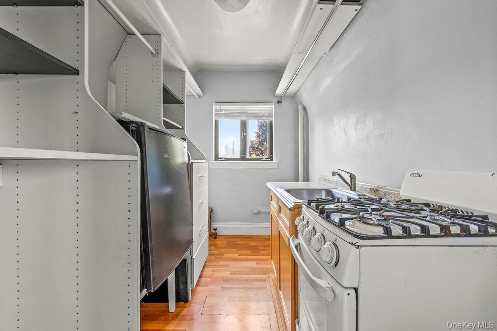 Single Family 166th Street Queens, NY 11432, MLS-1046700-19