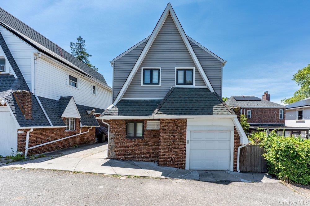 Single Family 166th Street Queens, NY 11432, MLS-1046700-25