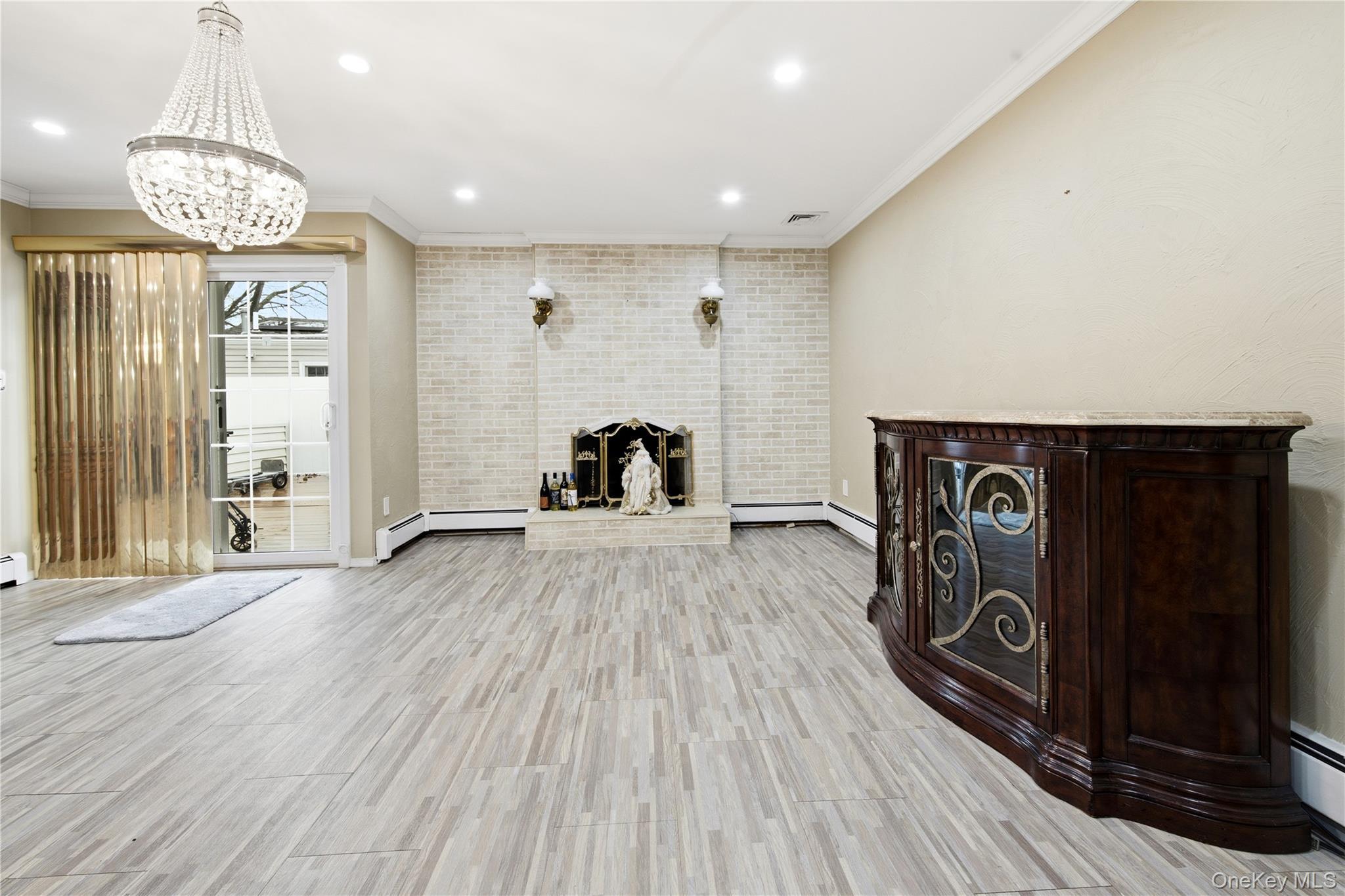 Single Family Singingwood Drive Suffolk County, NY 11741, MLS-1046708-16