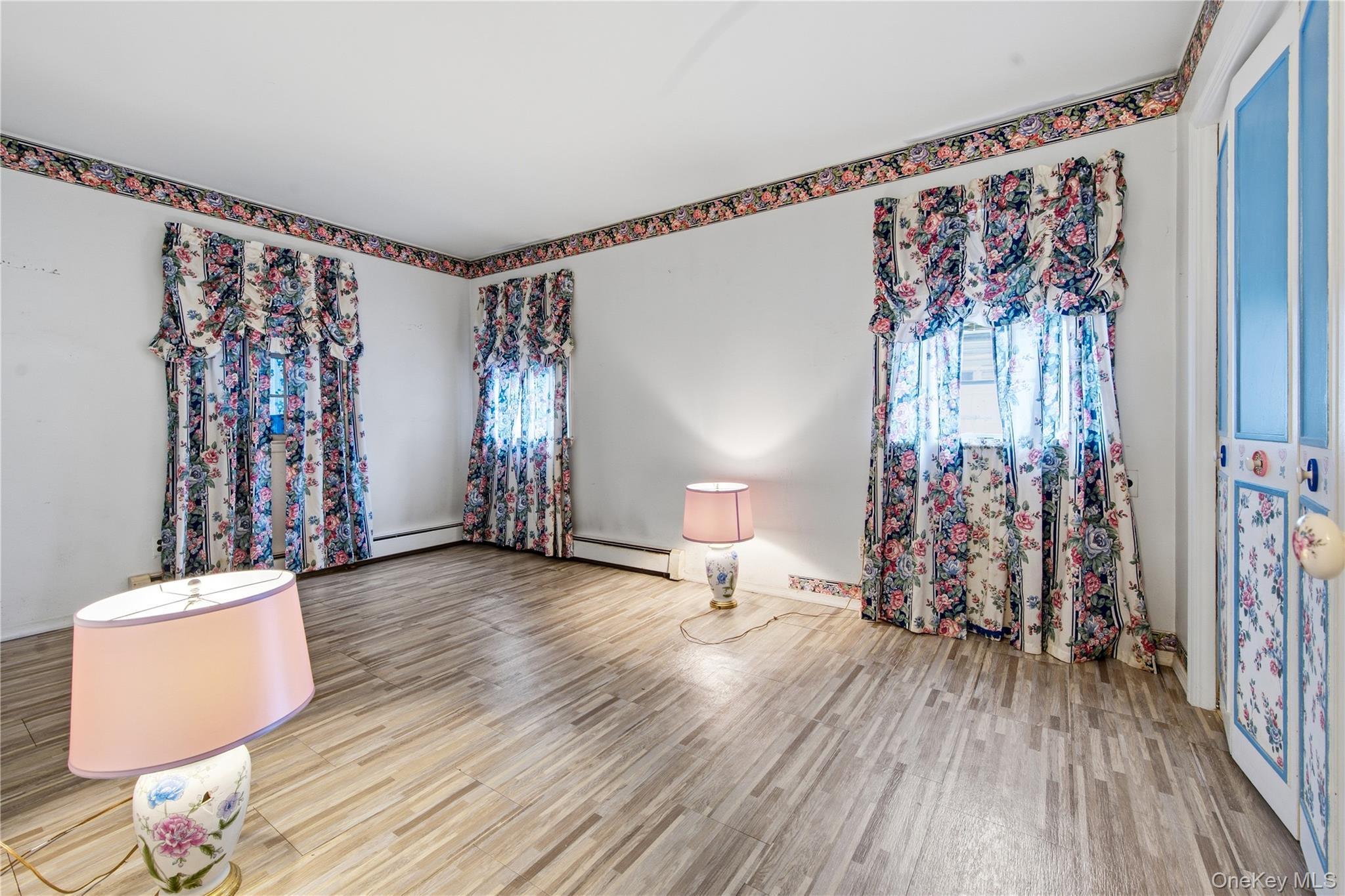 Single Family Singingwood Drive Suffolk County, NY 11741, MLS-1046708-21
