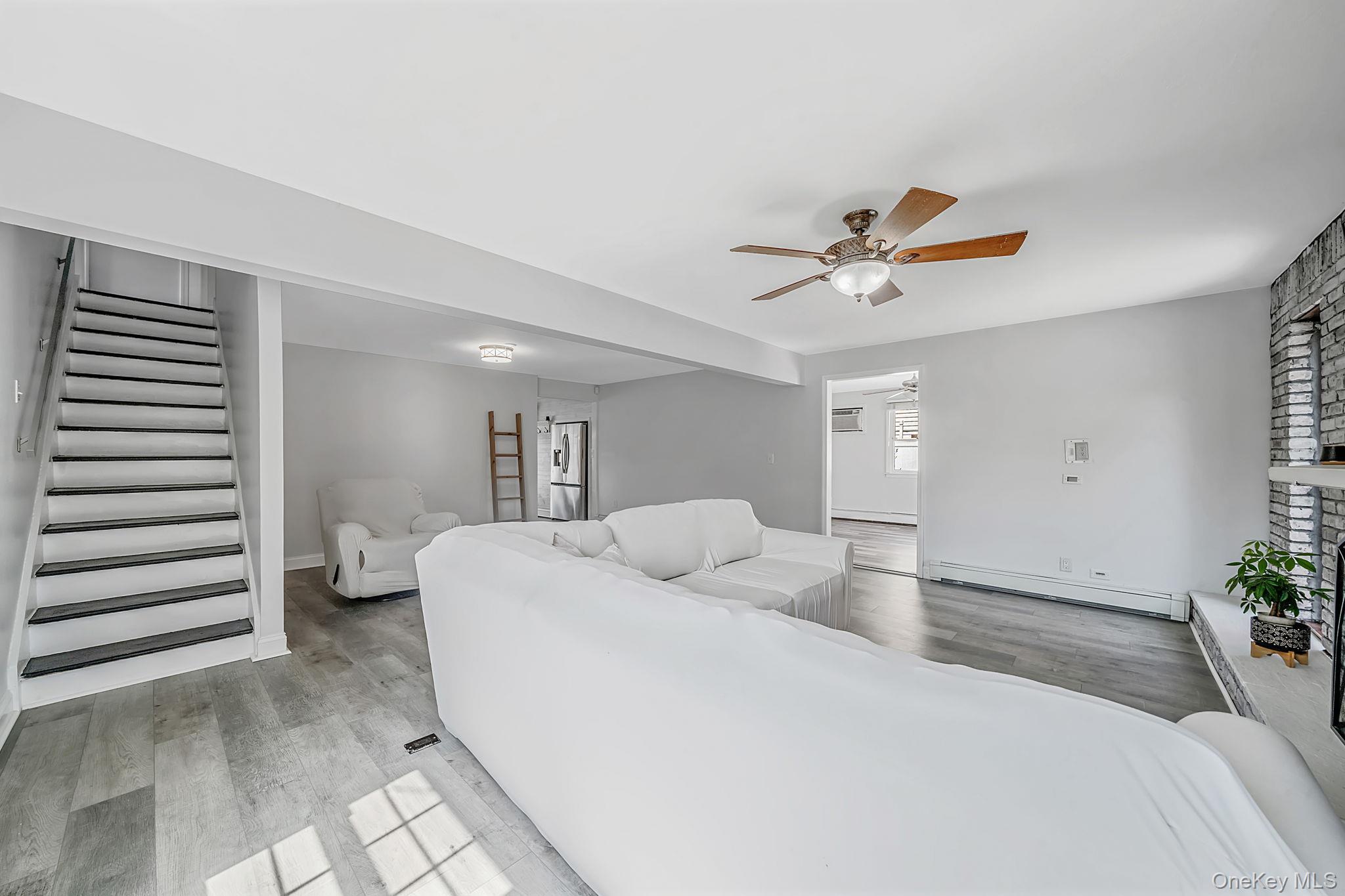 Single Family Twin Lane N Nassau County, NY 11793, MLS-1046711-6