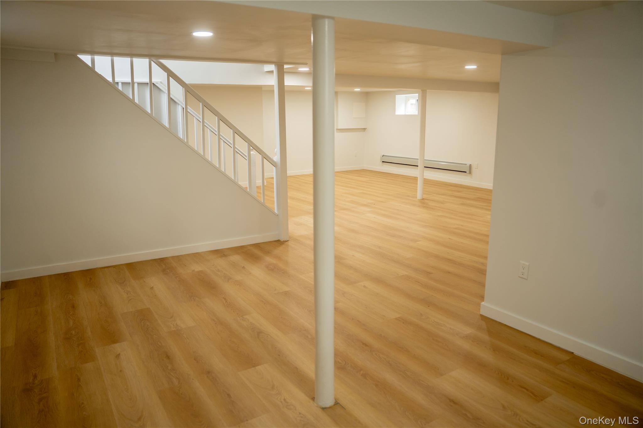 Single Family Stratford Road Nassau County, NY 11510, MLS-1046719-30
