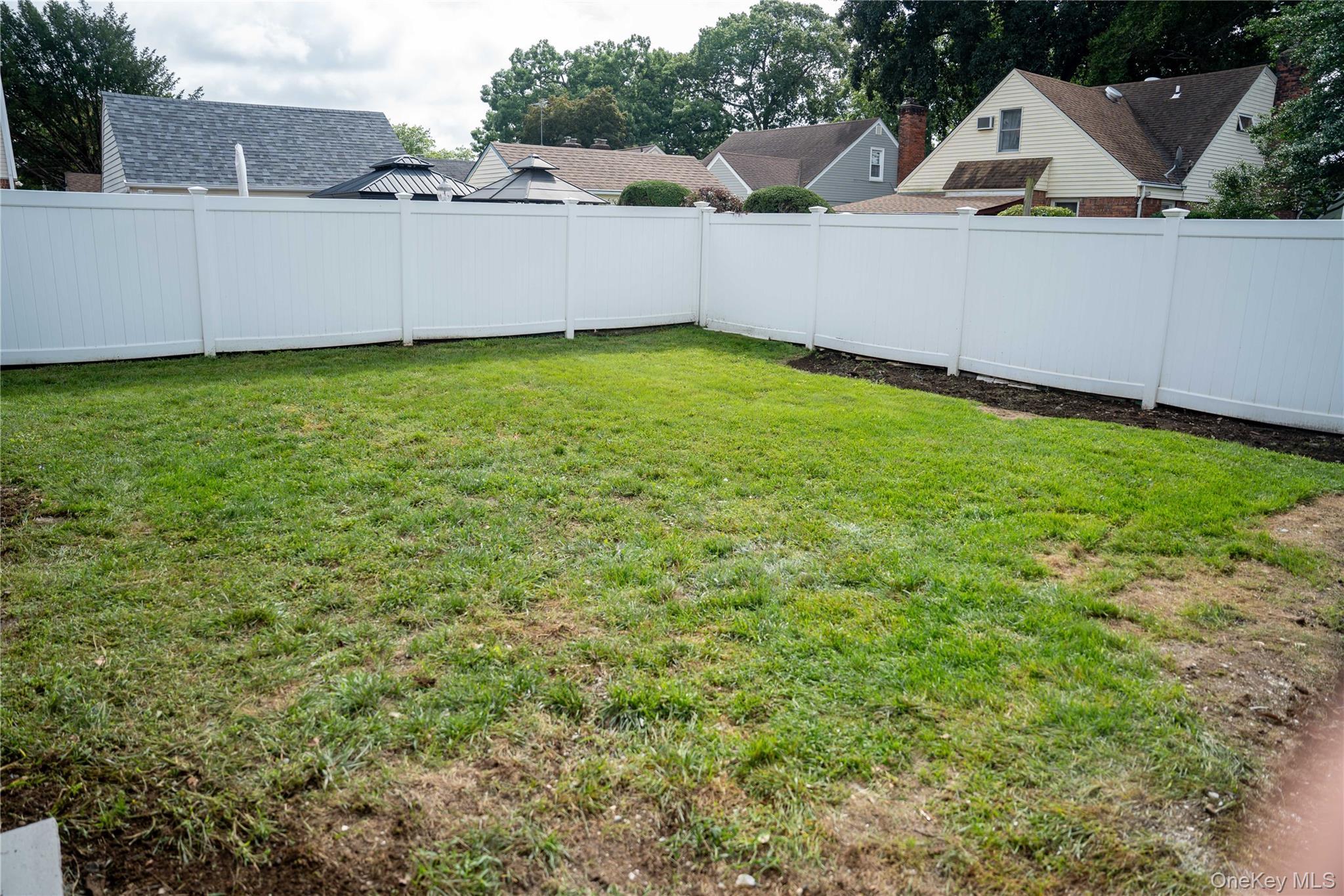 Single Family Stratford Road Nassau County, NY 11510, MLS-1046719-33