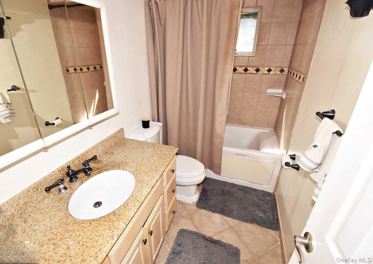 Single Family Cornell Drive Suffolk County, NY 11787, MLS-1046723-10