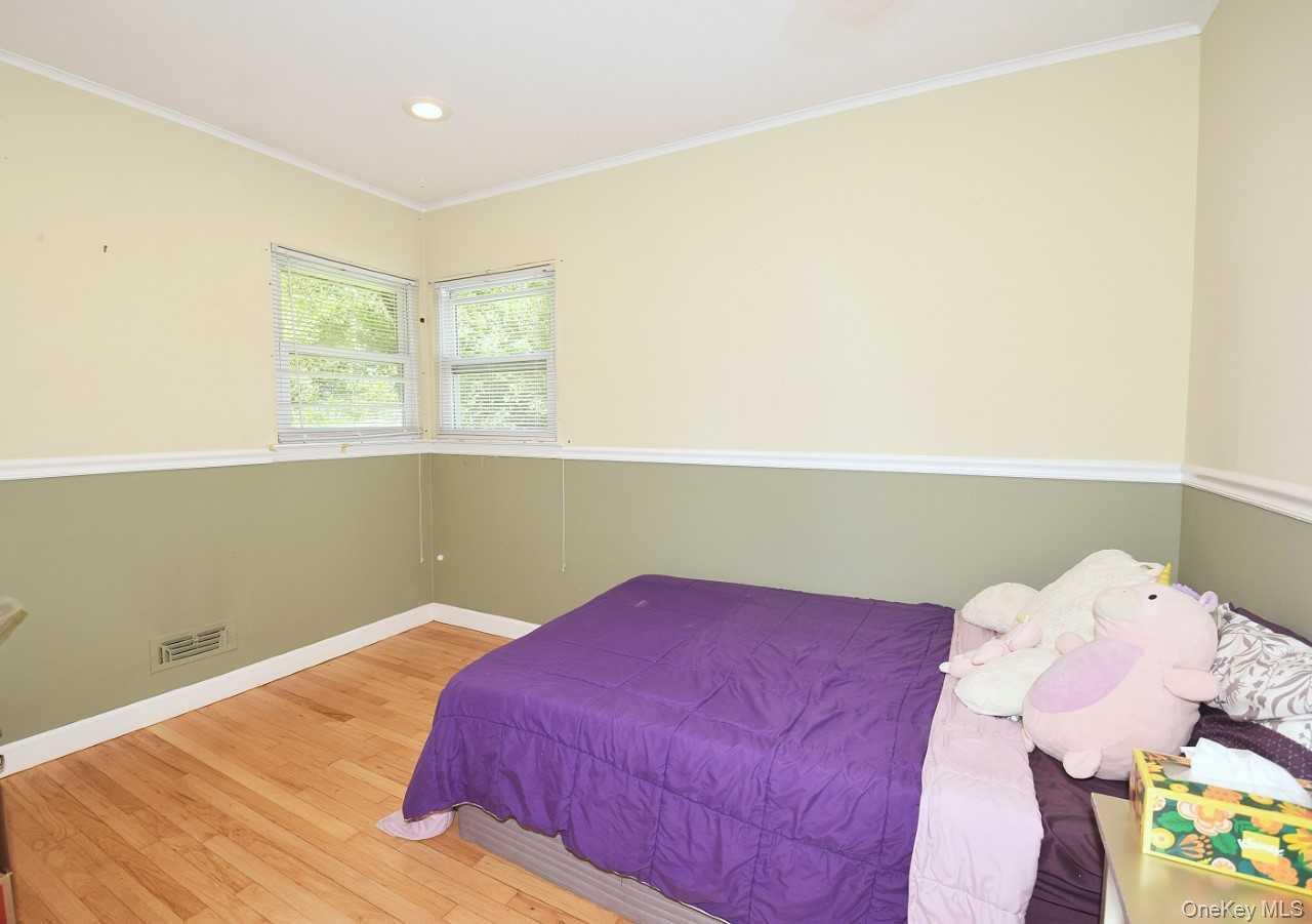 Single Family Cornell Drive Suffolk County, NY 11787, MLS-1046723-12