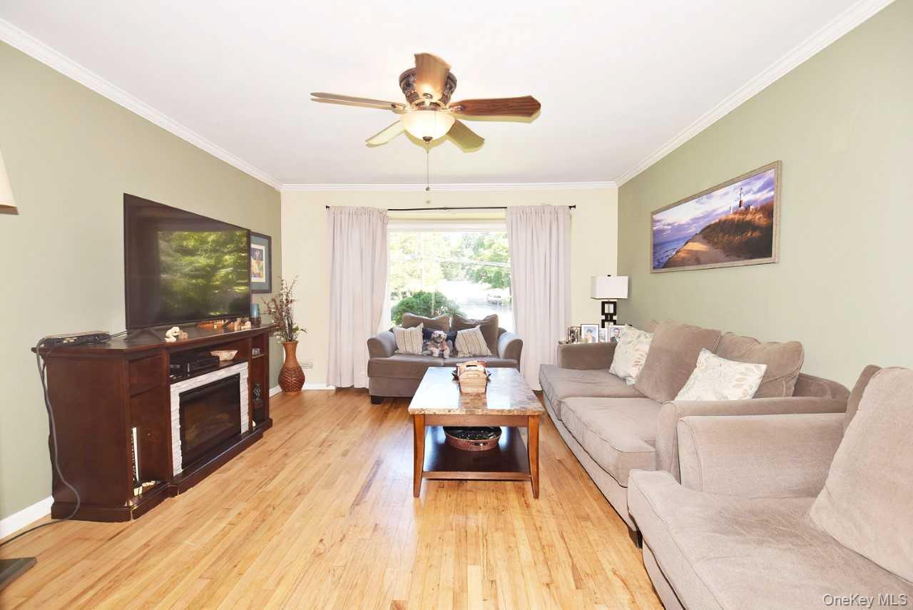 Single Family Cornell Drive Suffolk County, NY 11787, MLS-1046723-3