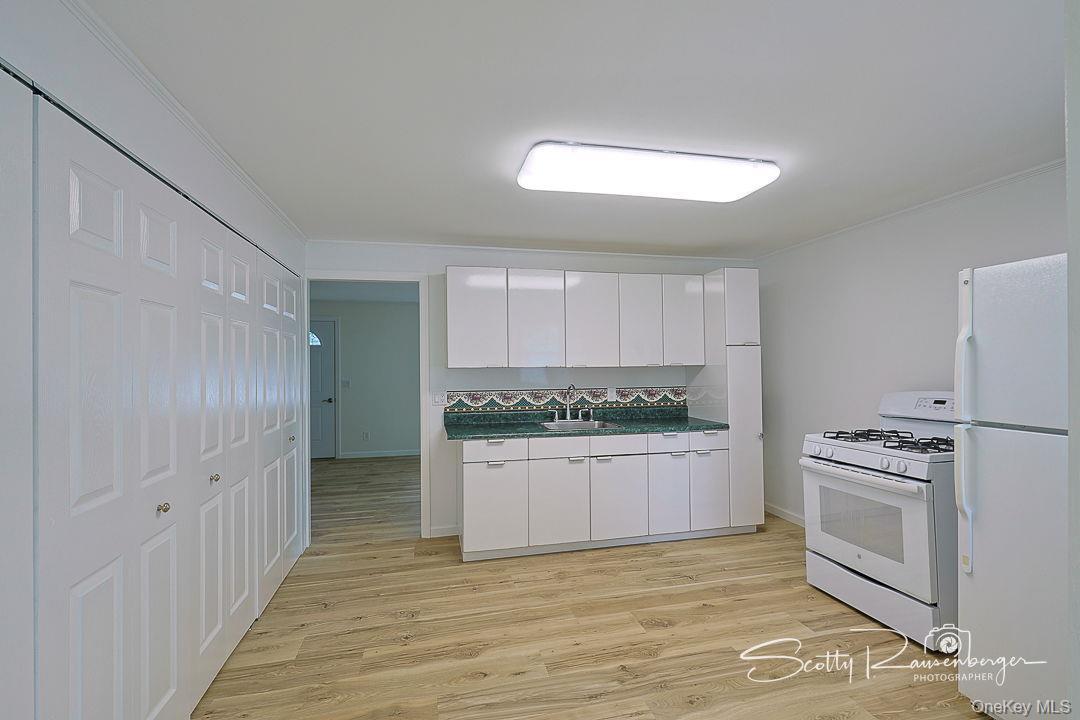 Single Family N Hillside Road Dutchess County, NY 12590, MLS-1046735-17