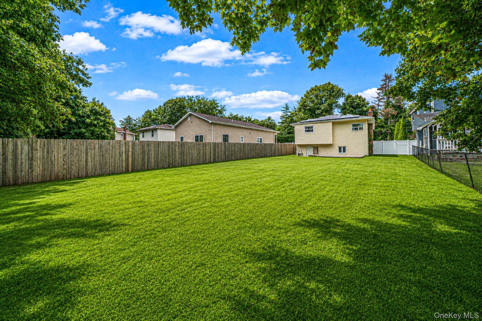 Single Family Prospect Drive  Suffolk County, NY 11717, MLS-1046741-8
