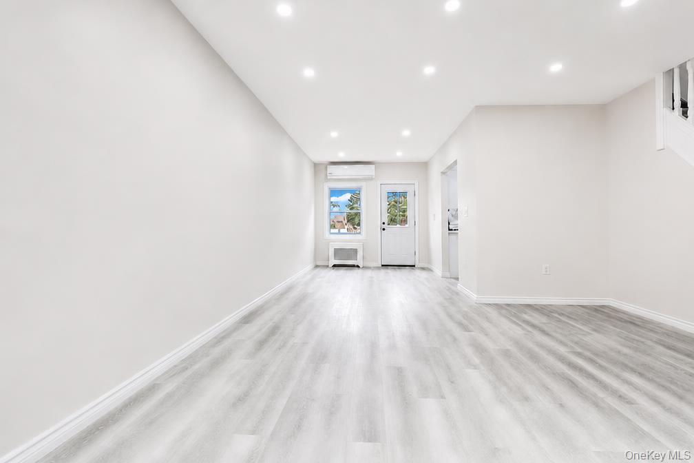Single Family 84th Street  Queens, NY 11379, MLS-1046745-4
