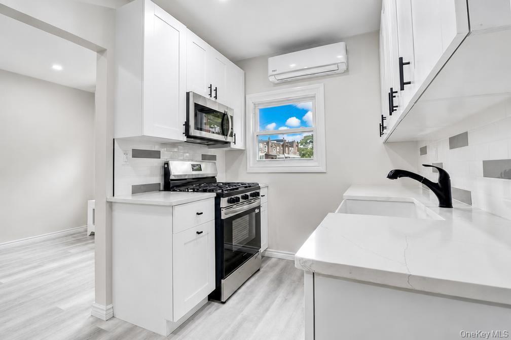 Single Family 84th Street  Queens, NY 11379, MLS-1046745-9