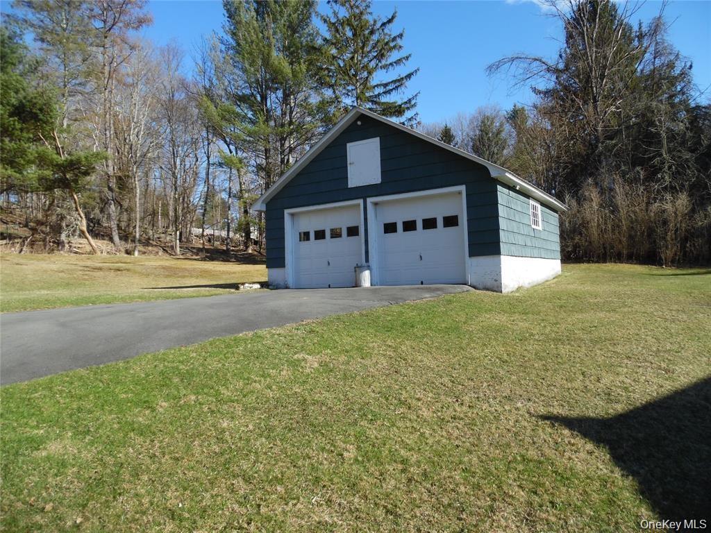 Single Family Jones Terrace Sullivan County, NY 12788, MLS-1046758-2