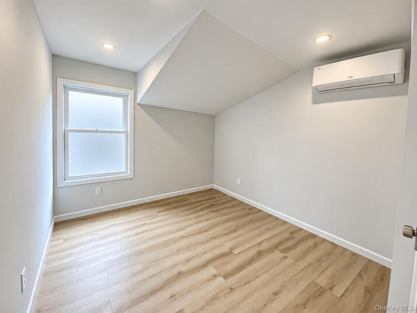 Single Family Cypress Drive Suffolk County, NY 11951, MLS-1046777-16