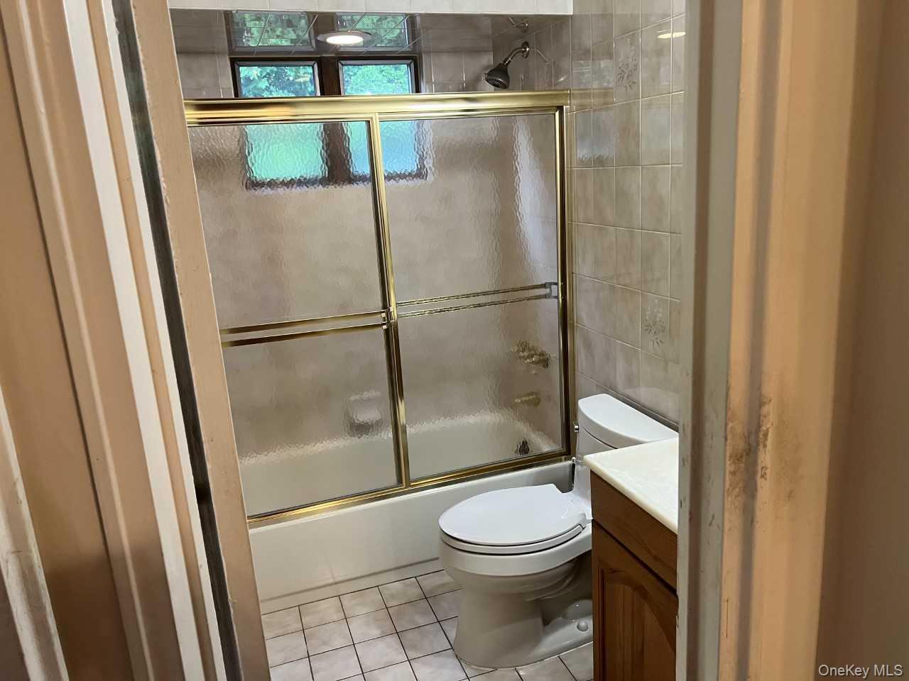 Single Family N Gardiner Drive  Suffolk County, NY 11706, MLS-1046781-5