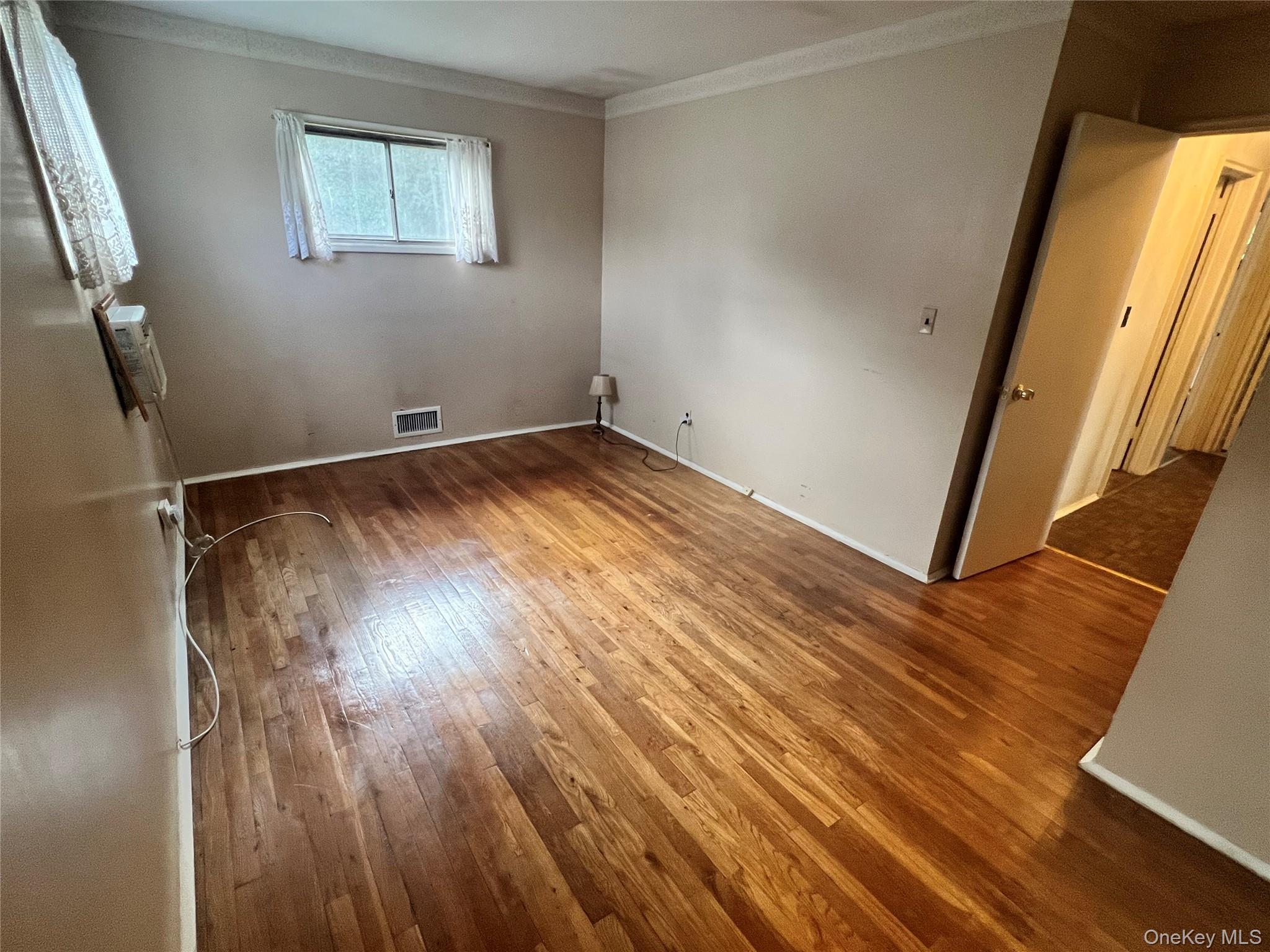 Single Family N Gardiner Drive  Suffolk County, NY 11706, MLS-1046781-7
