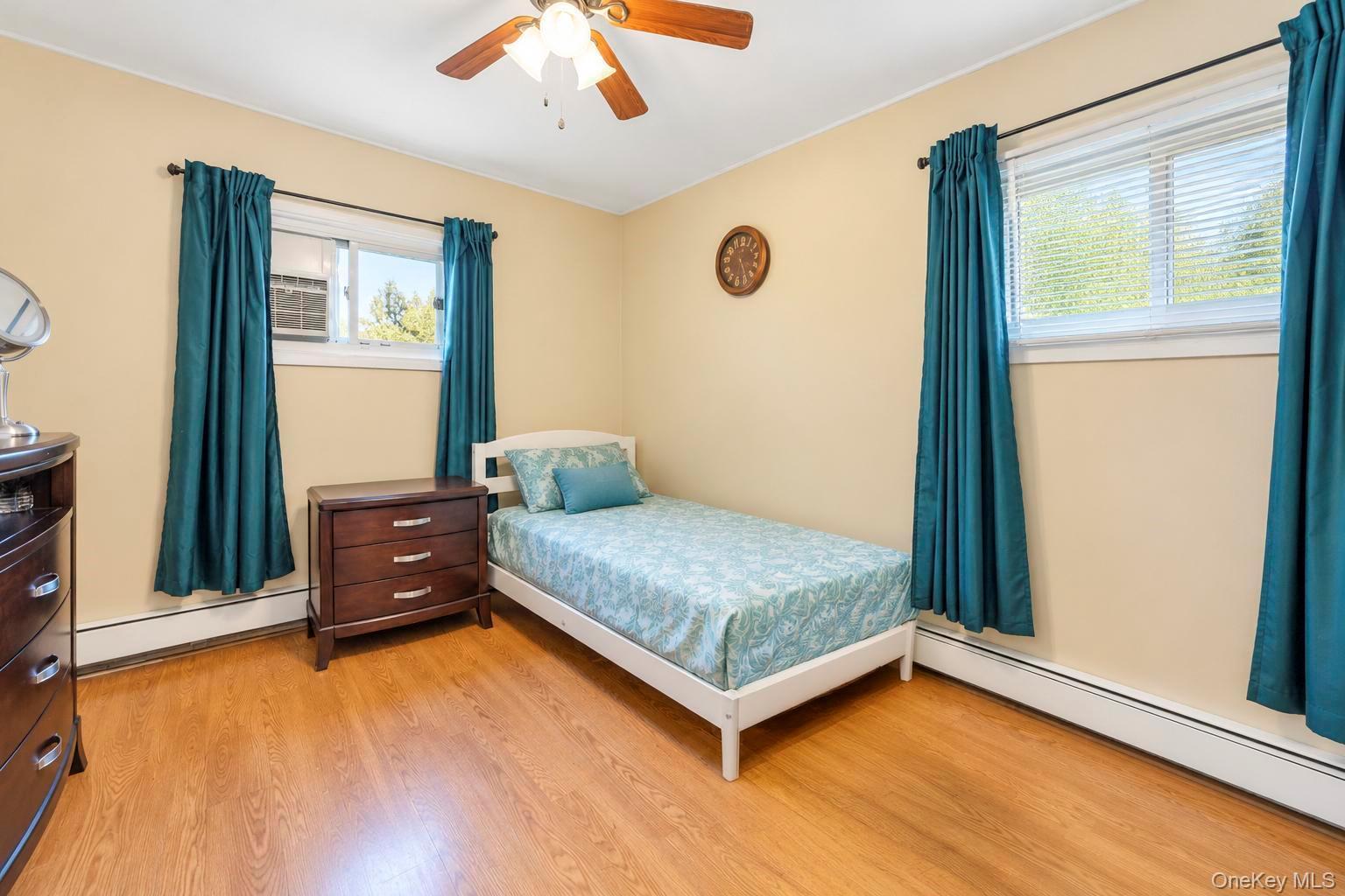 Single Family Meeting Lane Nassau County, NY 11801, MLS-1046786-12