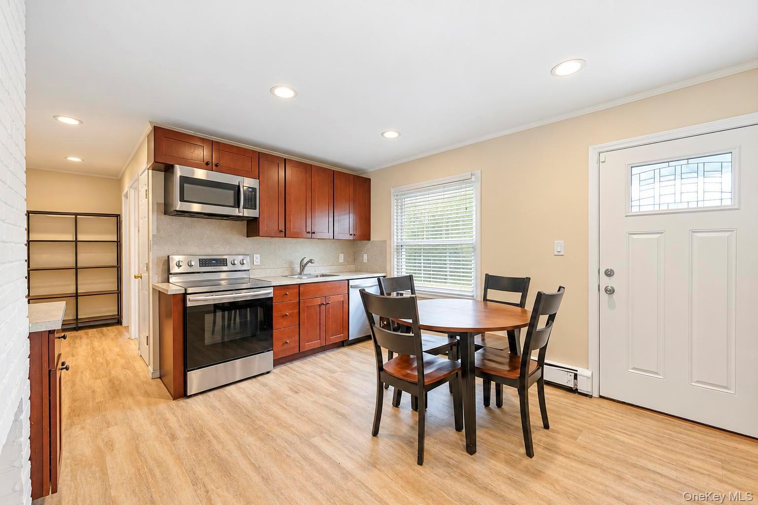 Single Family Meeting Lane Nassau County, NY 11801, MLS-1046786-7