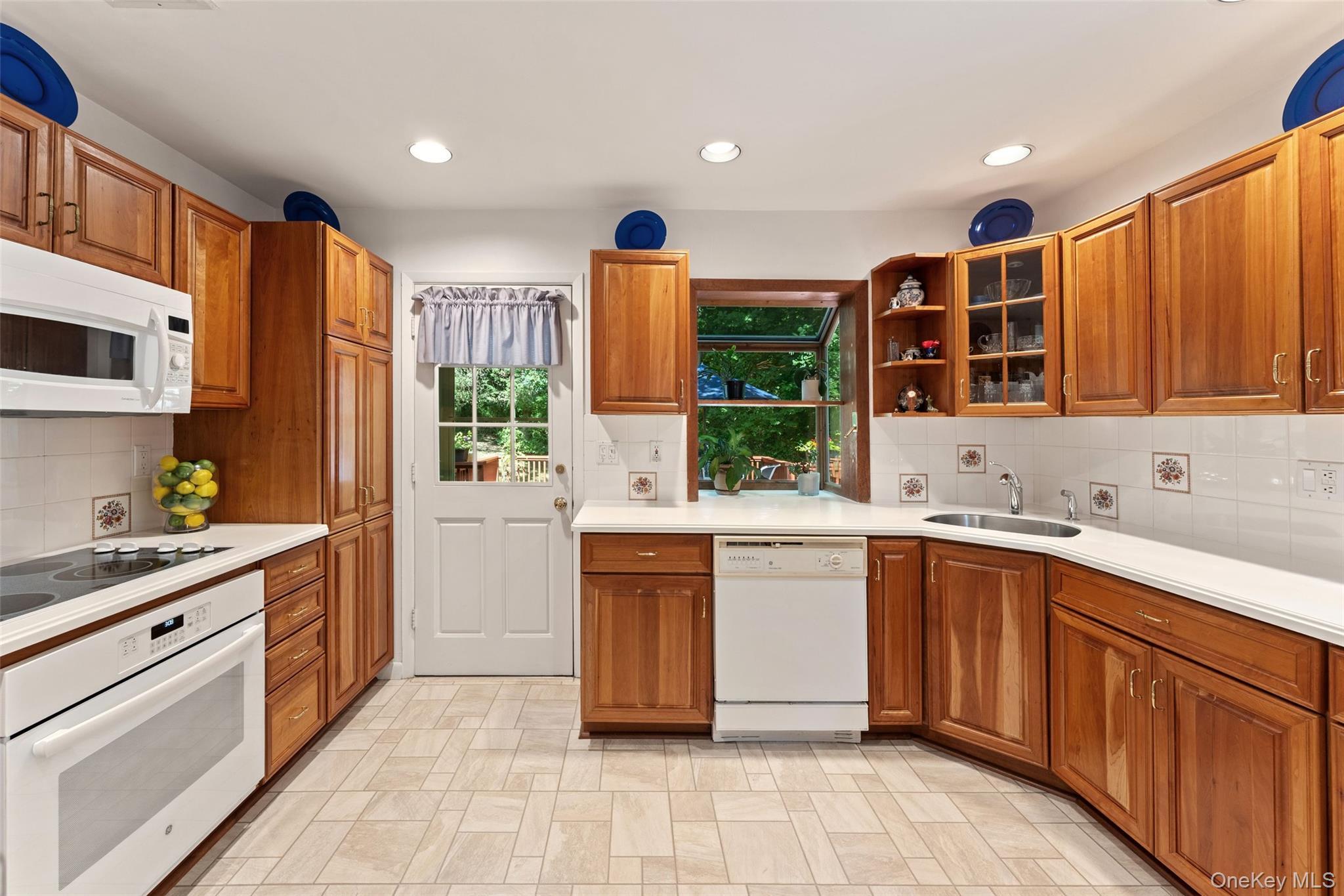 Single Family Lyons Road Westchester County, NY 10504, MLS-1046812-9