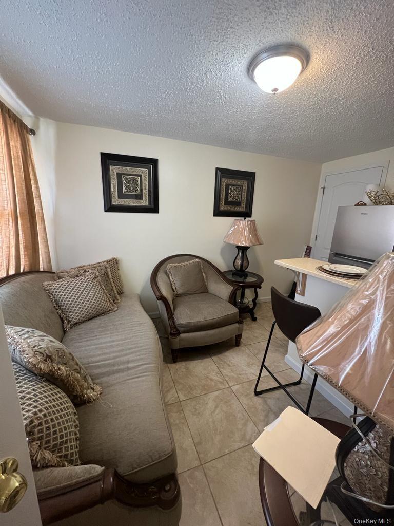 Single Family E 229th Street Bronx, NY 10466, MLS-1046825-10