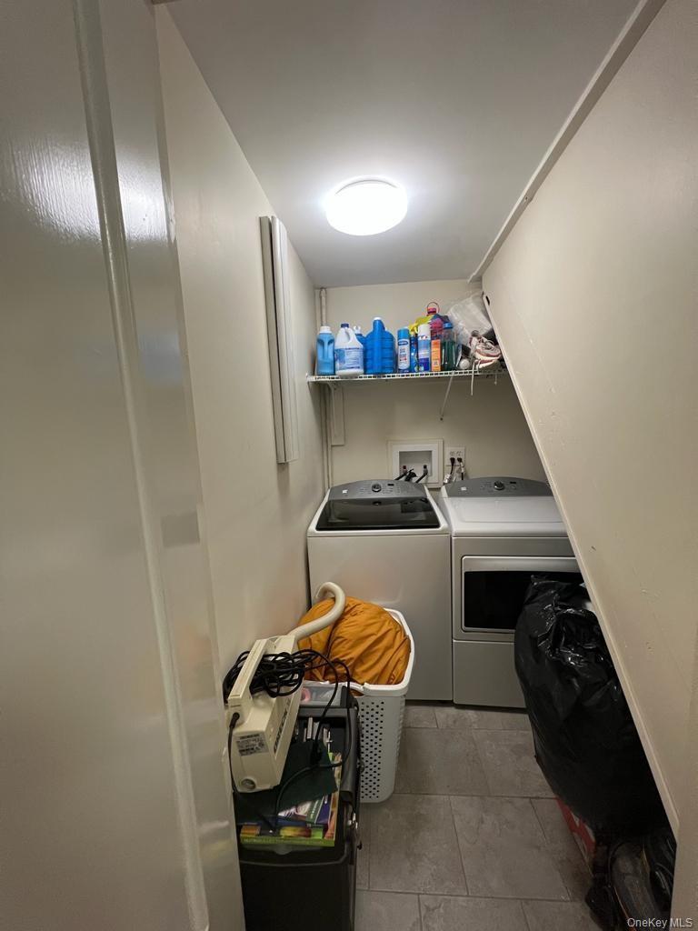 Single Family E 229th Street Bronx, NY 10466, MLS-1046825-13