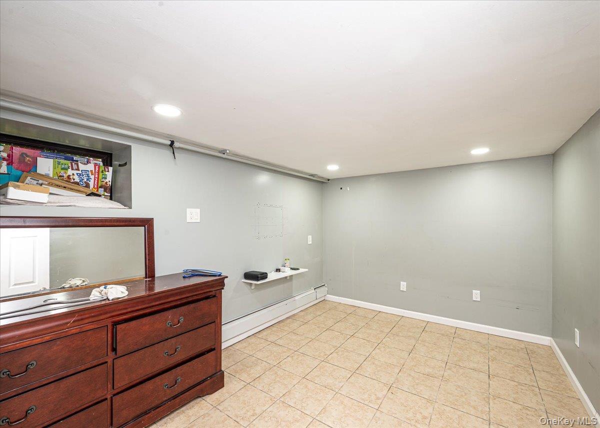 Single Family W Alder Road Nassau County, NY 11710, MLS-1046828-22