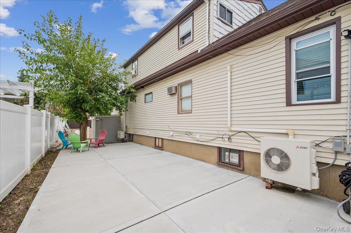 Single Family W Alder Road Nassau County, NY 11710, MLS-1046828-24
