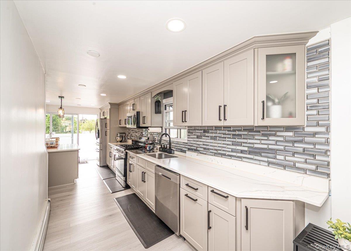 Single Family W Alder Road Nassau County, NY 11710, MLS-1046828-9