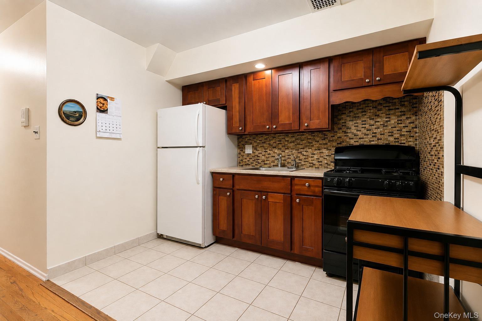 Single Family 46th Street  Queens, NY 11103, MLS-1046857-10