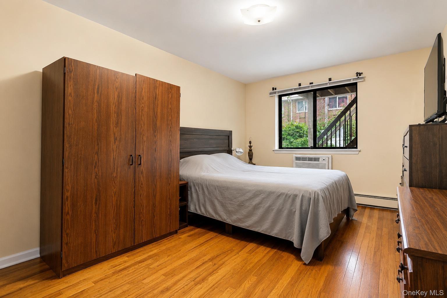 Single Family 46th Street  Queens, NY 11103, MLS-1046857-11