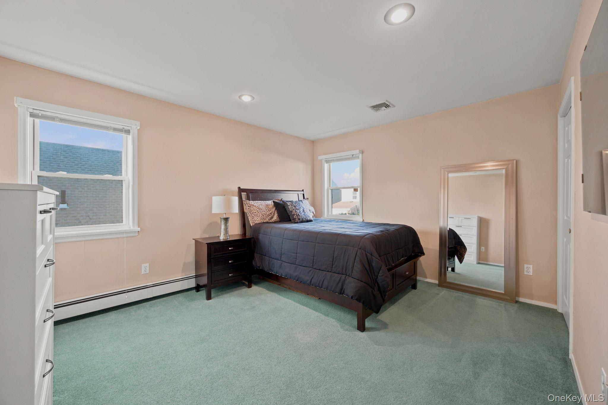 Single Family Celler Avenue Nassau County, NY 11040, MLS-1046862-16