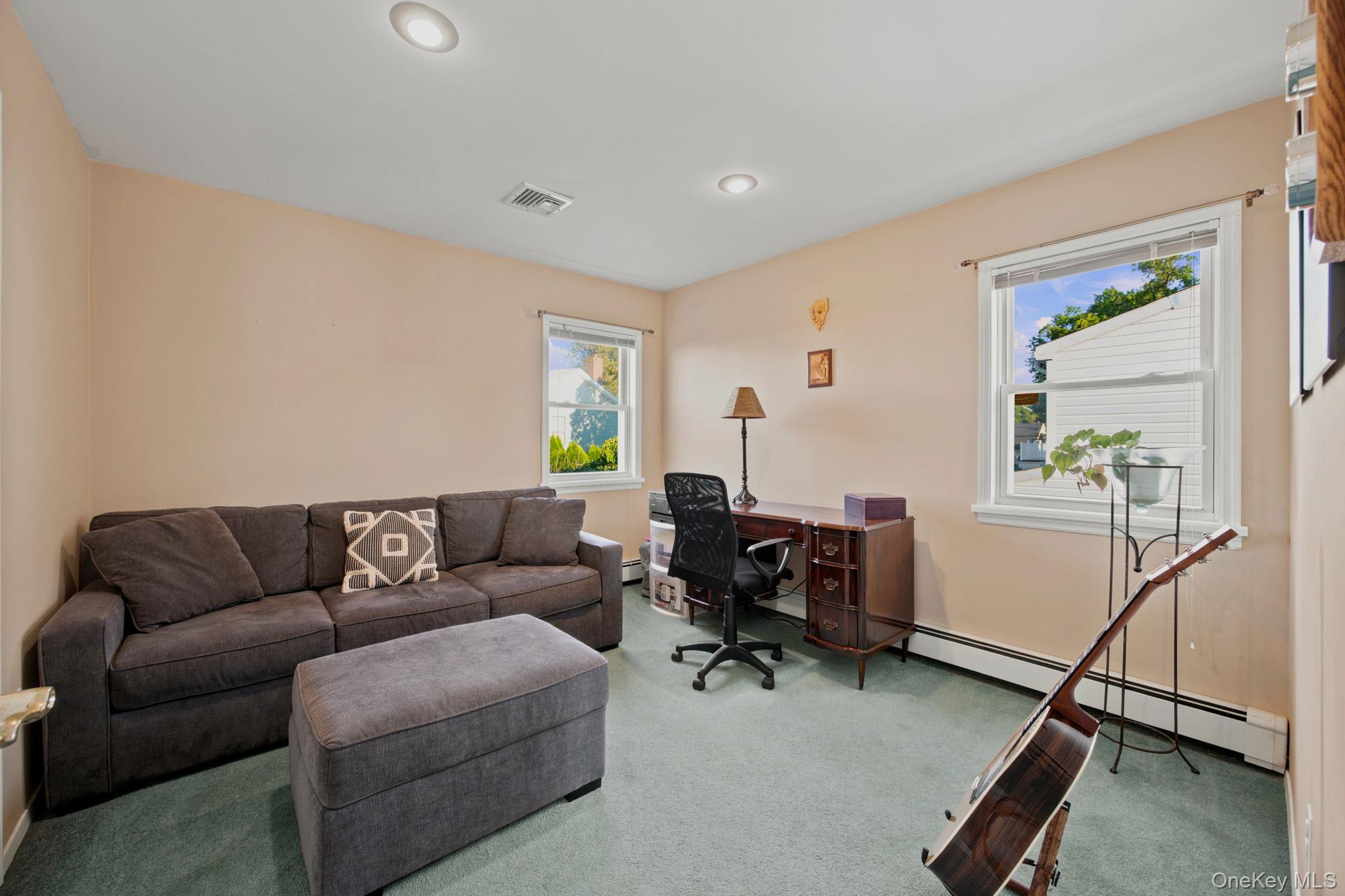 Single Family Celler Avenue Nassau County, NY 11040, MLS-1046862-17