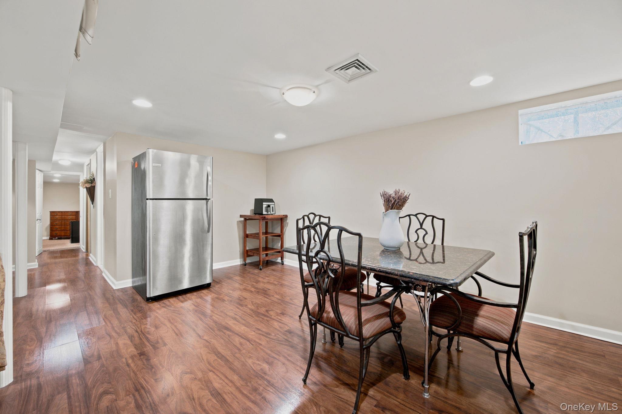 Single Family Celler Avenue Nassau County, NY 11040, MLS-1046862-23