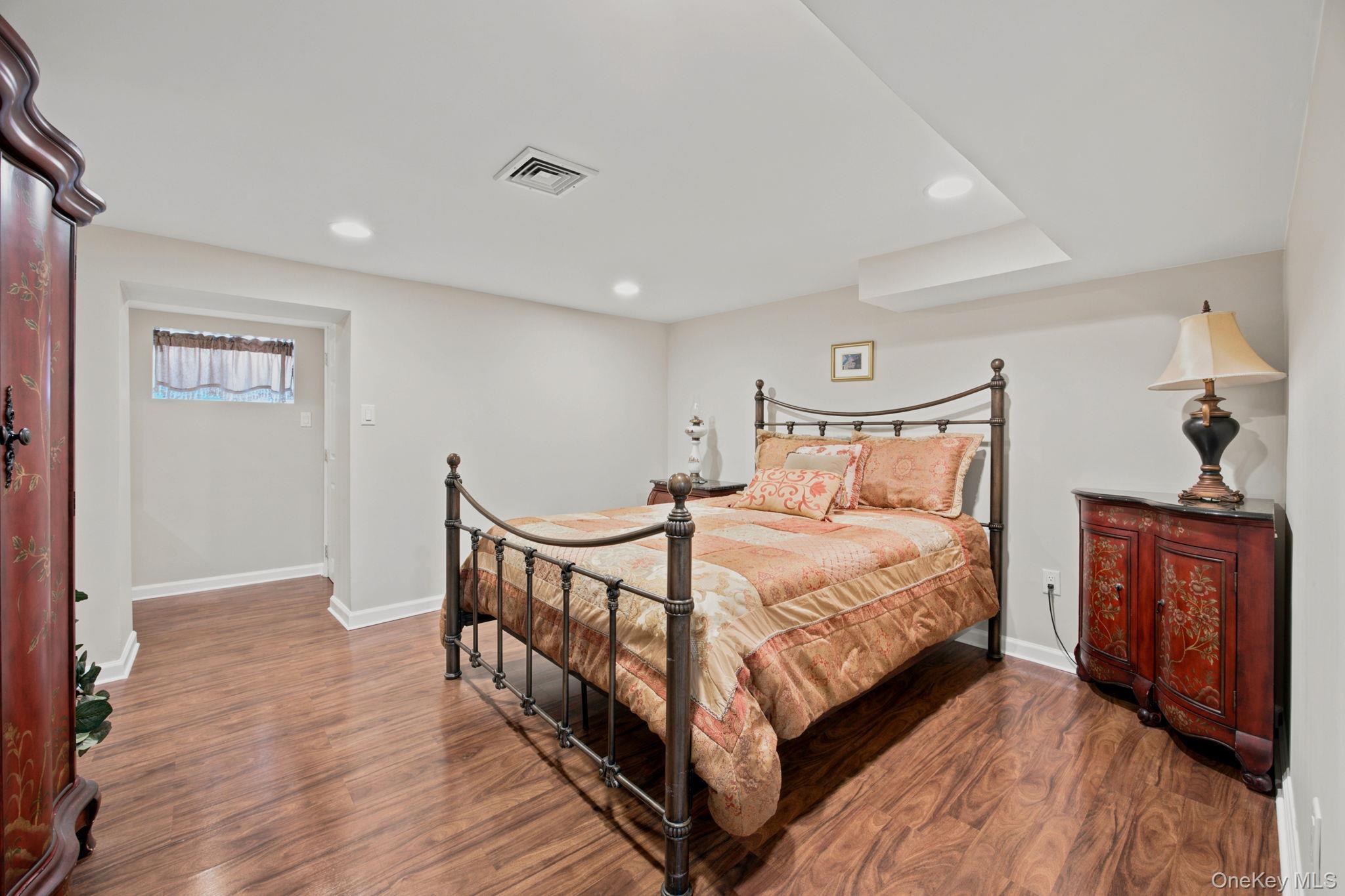 Single Family Celler Avenue Nassau County, NY 11040, MLS-1046862-24