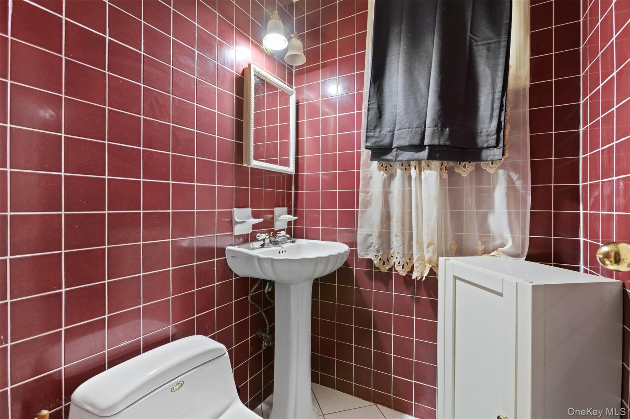 Single Family Briar Place Queens, NY 11691, MLS-1046867-13
