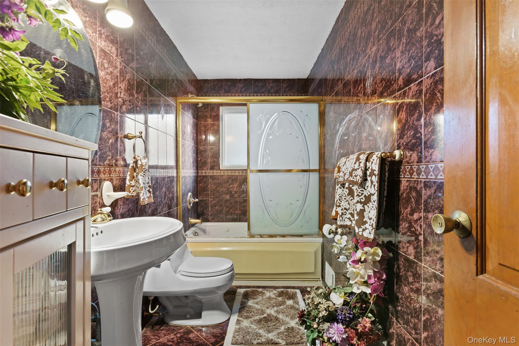 Single Family Briar Place Queens, NY 11691, MLS-1046867-8
