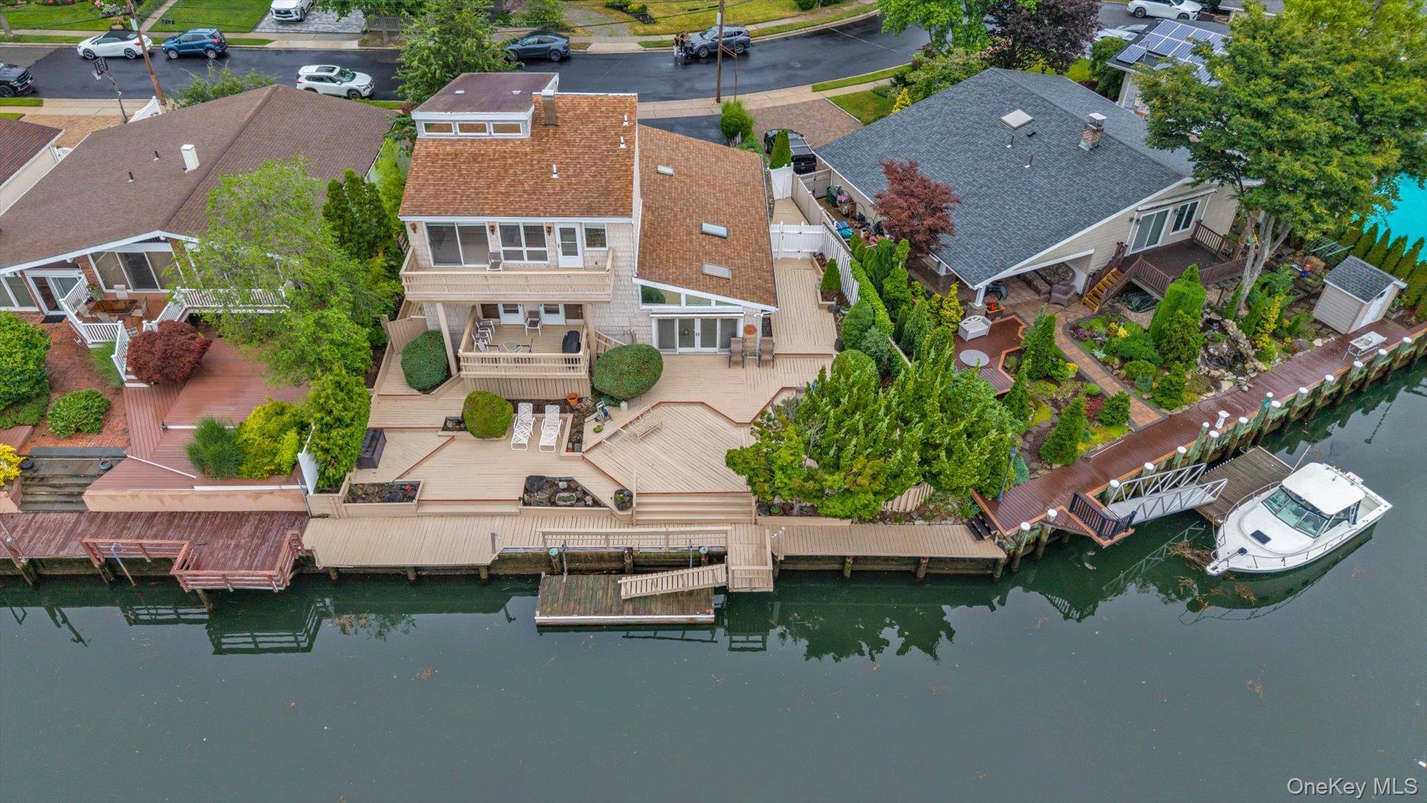 Single Family Belmill Road  Nassau County, NY 11710, MLS-1046876-25