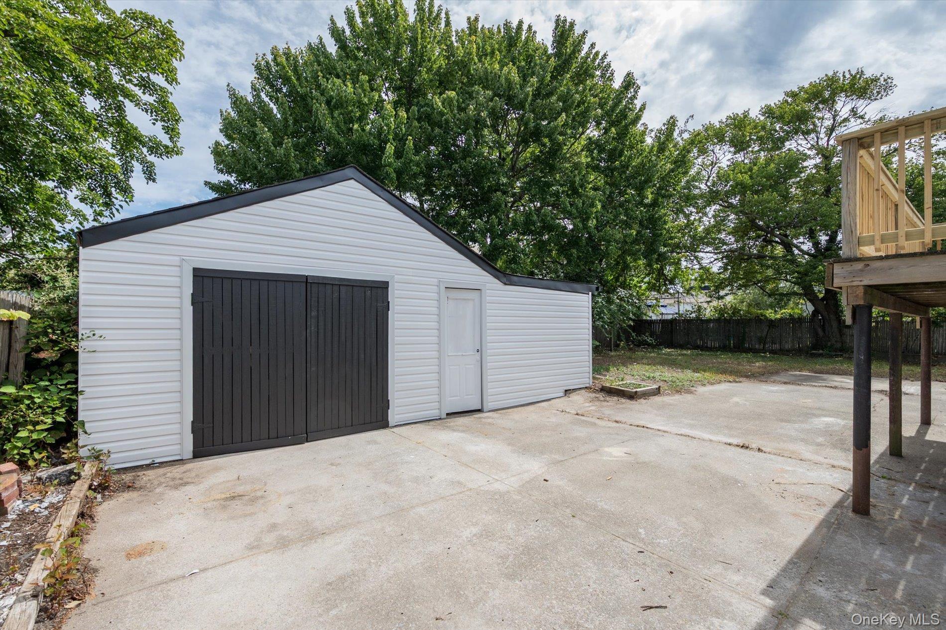 Single Family S Ocean Avenue Nassau County, NY 11520, MLS-1046877-25