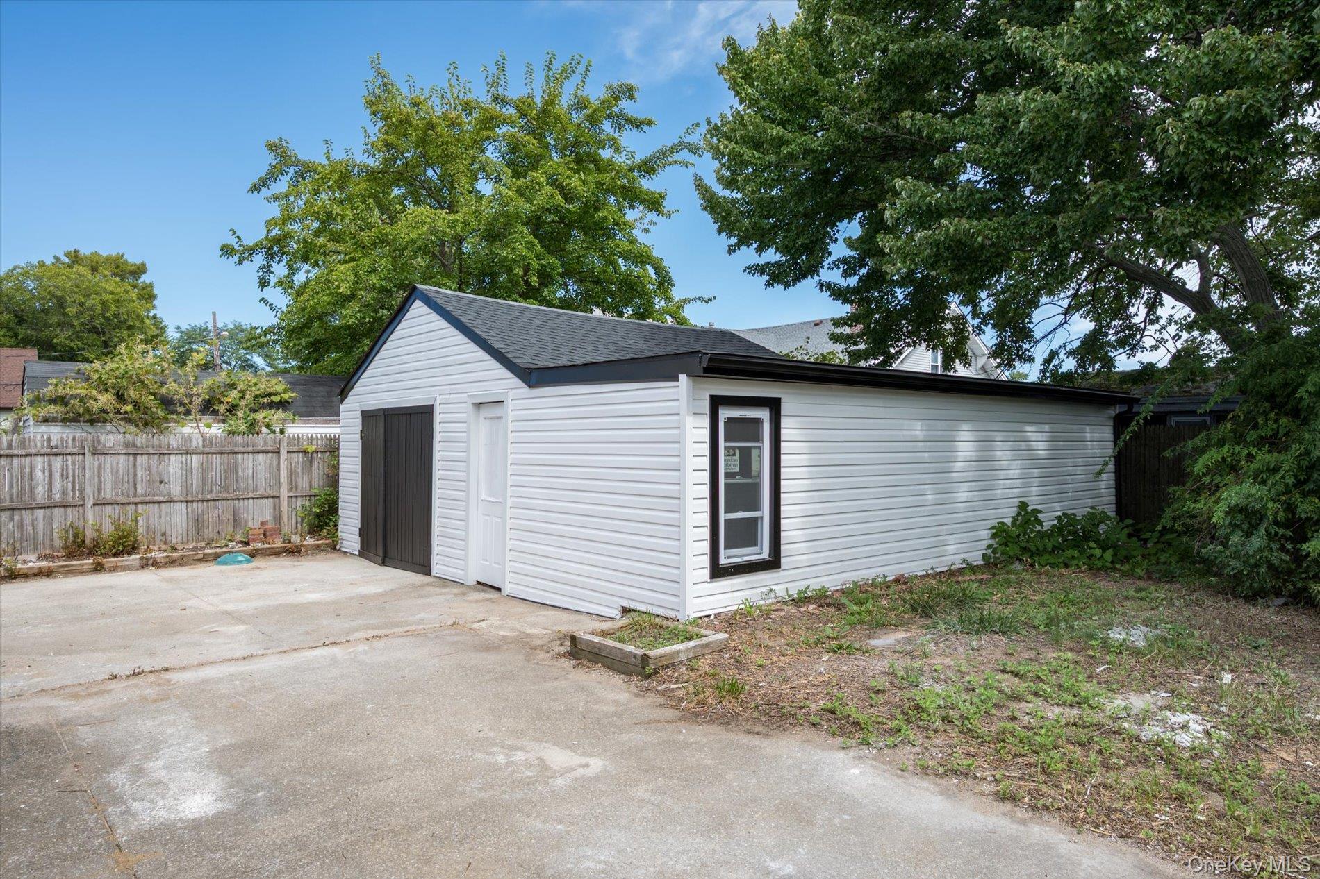 Single Family S Ocean Avenue Nassau County, NY 11520, MLS-1046877-28