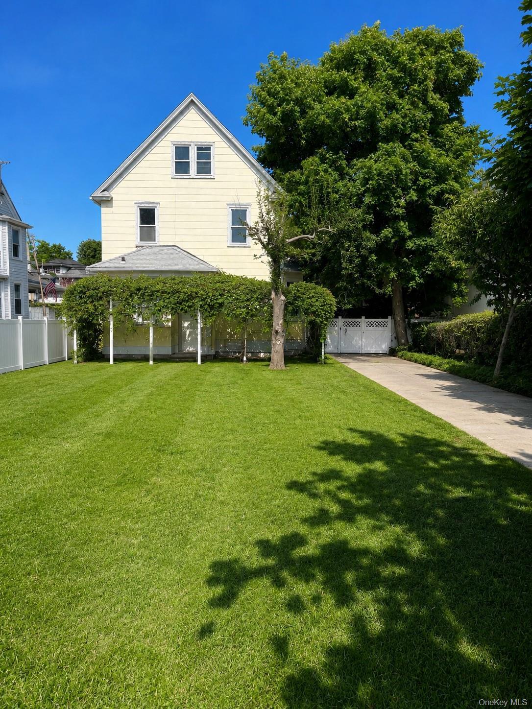 Single Family Washington Avenue  Nassau County, NY 11516, MLS-1046881-2