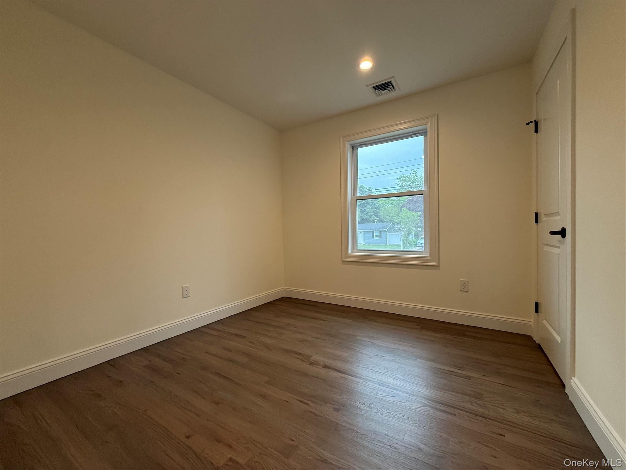 Single Family Southaven Avenue Suffolk County, NY 11950, MLS-1046895-14