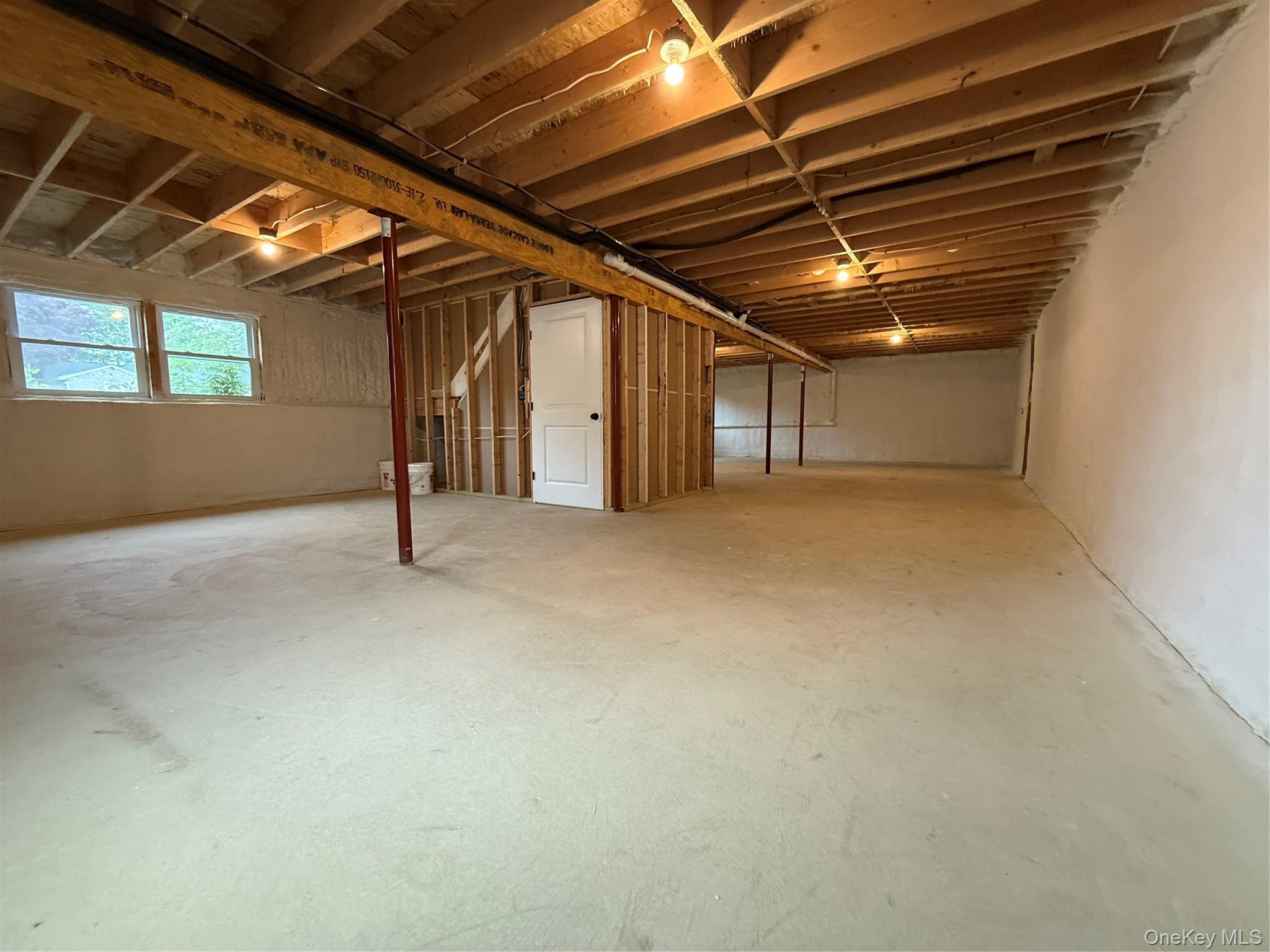 Single Family Southaven Avenue Suffolk County, NY 11950, MLS-1046895-15