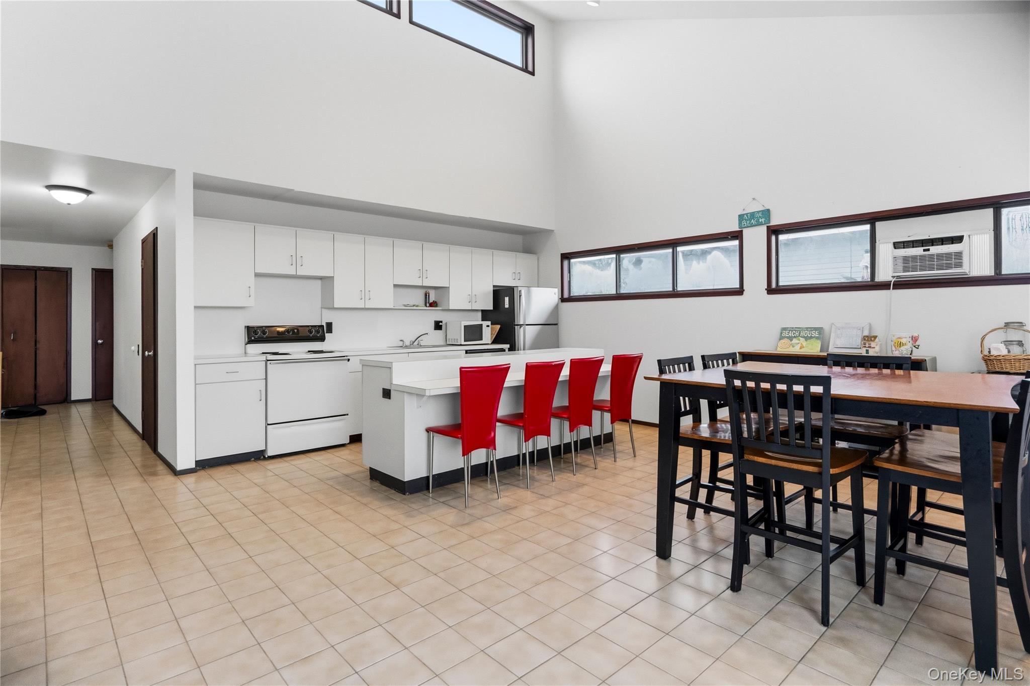 Single Family Cayuga Street  Suffolk County, NY 11770, MLS-1046897-16