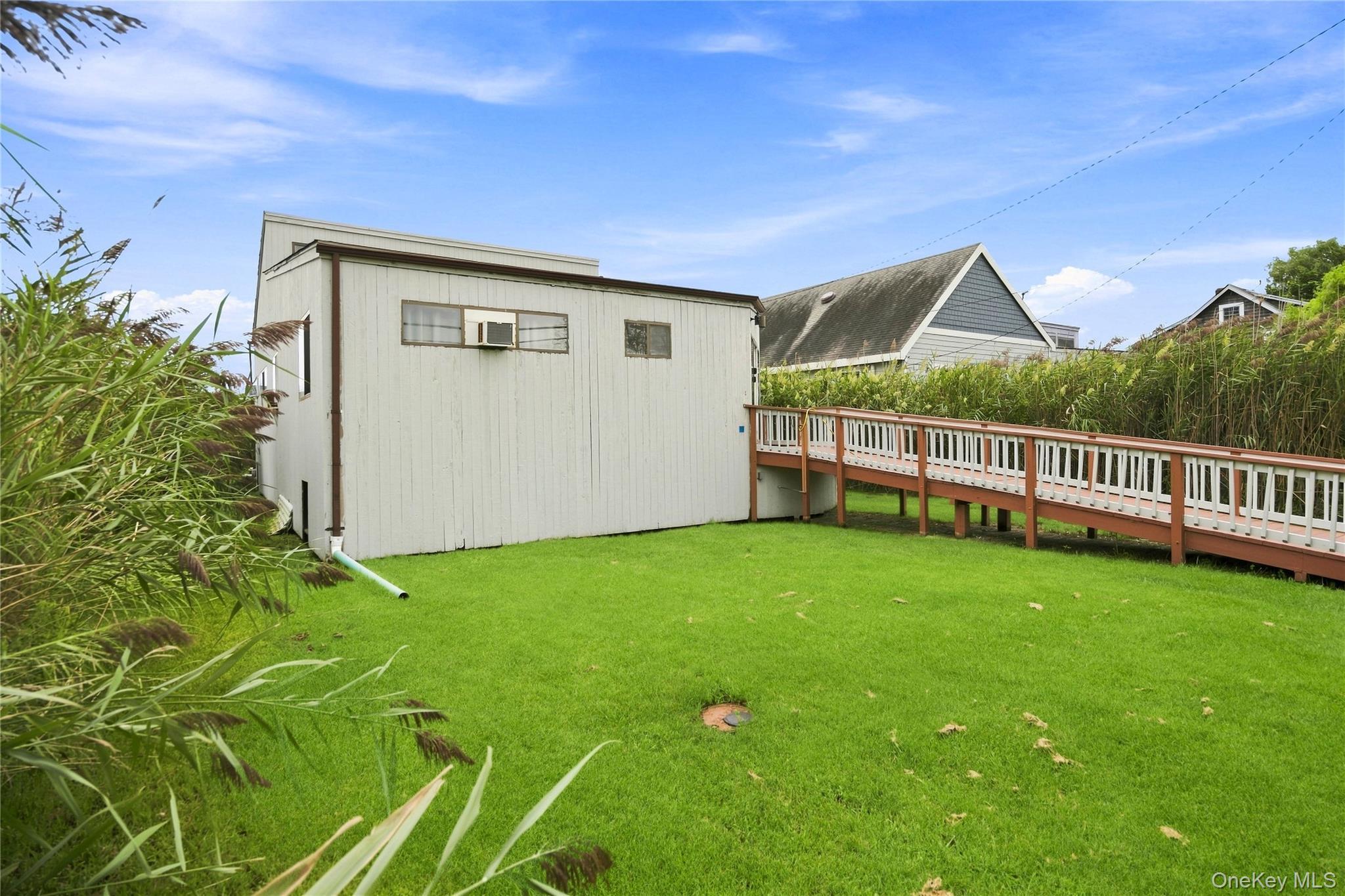 Single Family Cayuga Street  Suffolk County, NY 11770, MLS-1046897-3