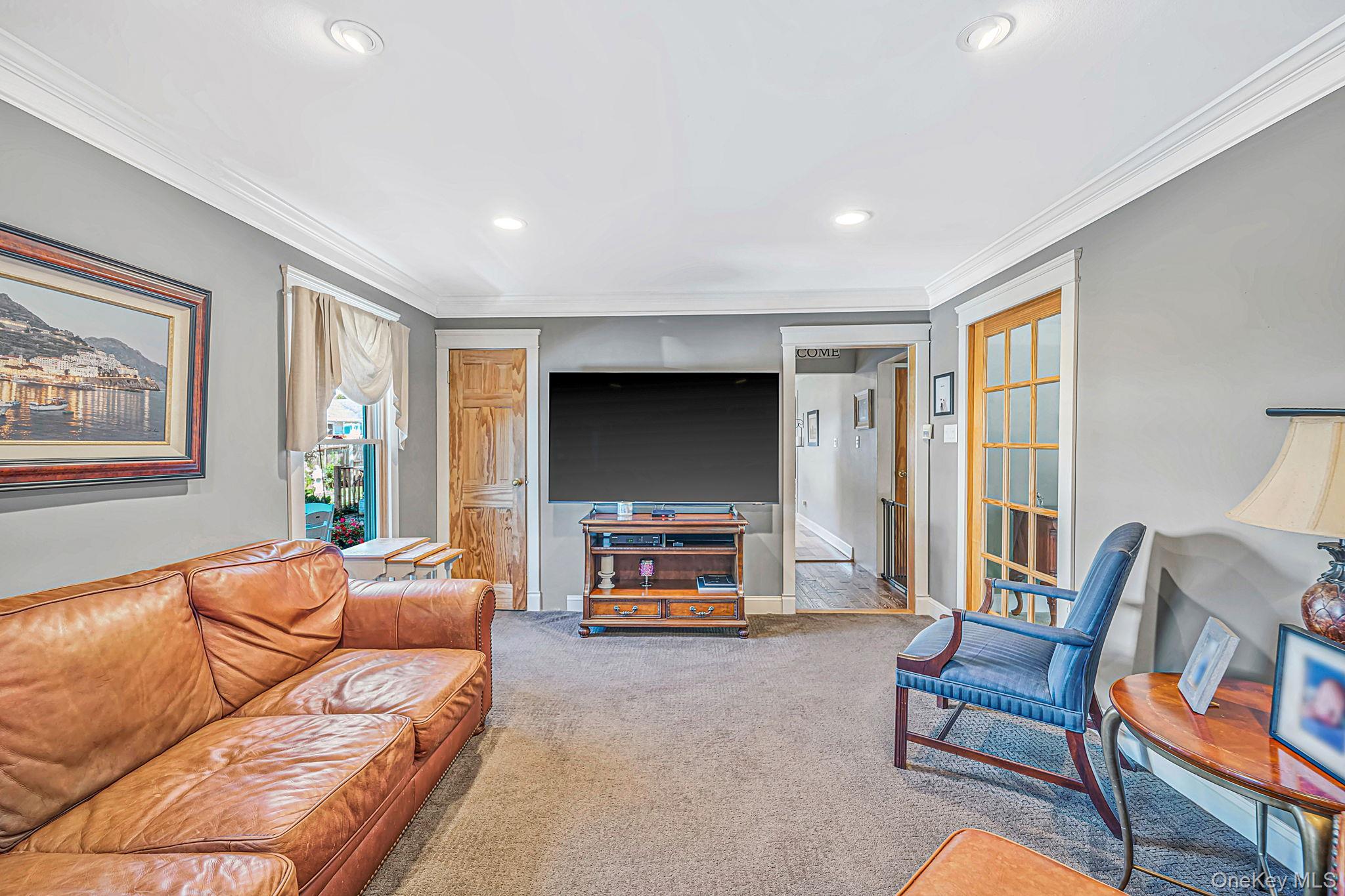 Single Family Rodney Street Suffolk County, NY 11776, MLS-1046903-15