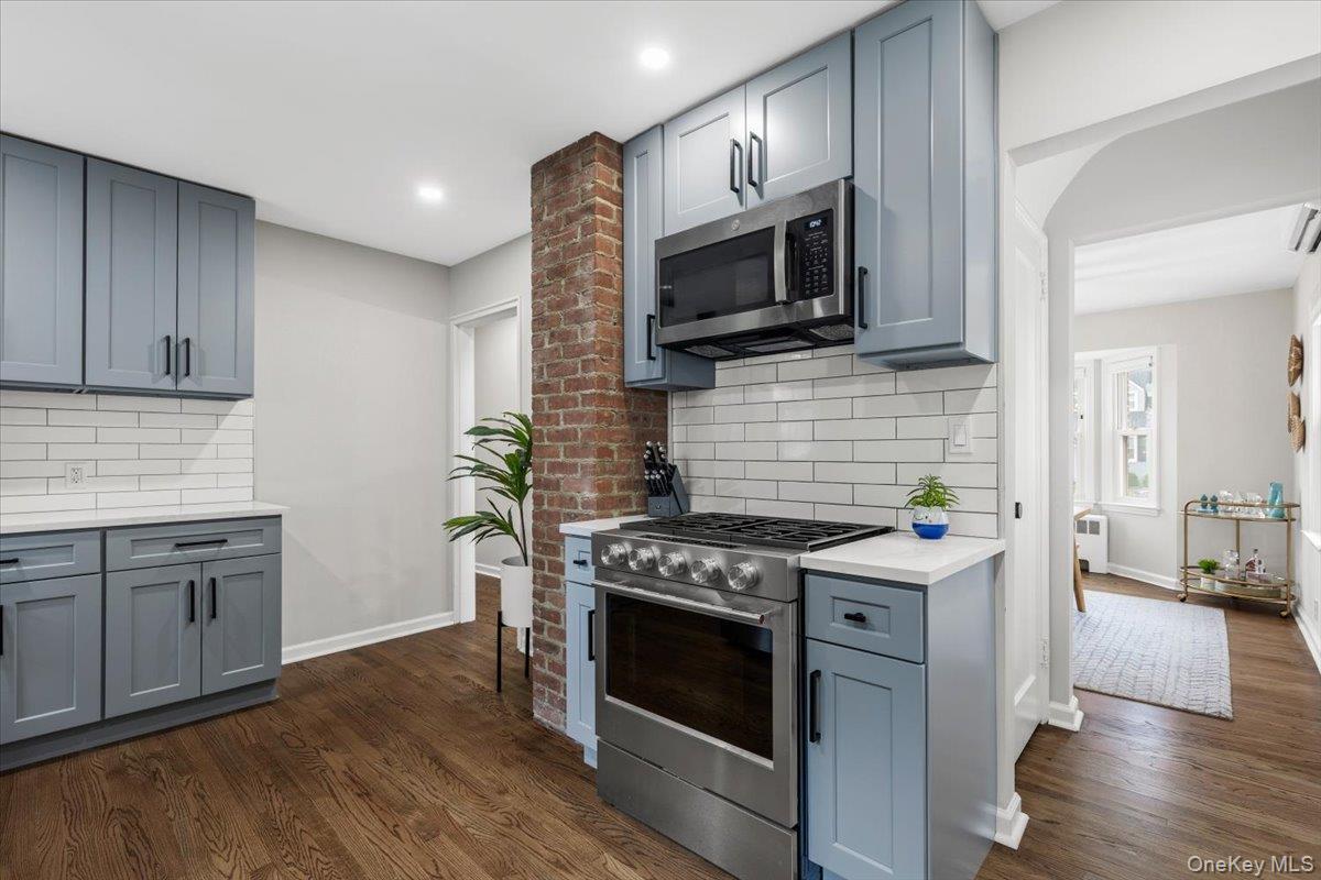 Single Family Maywood Avenue Westchester County, NY 10573, MLS-1046916-11