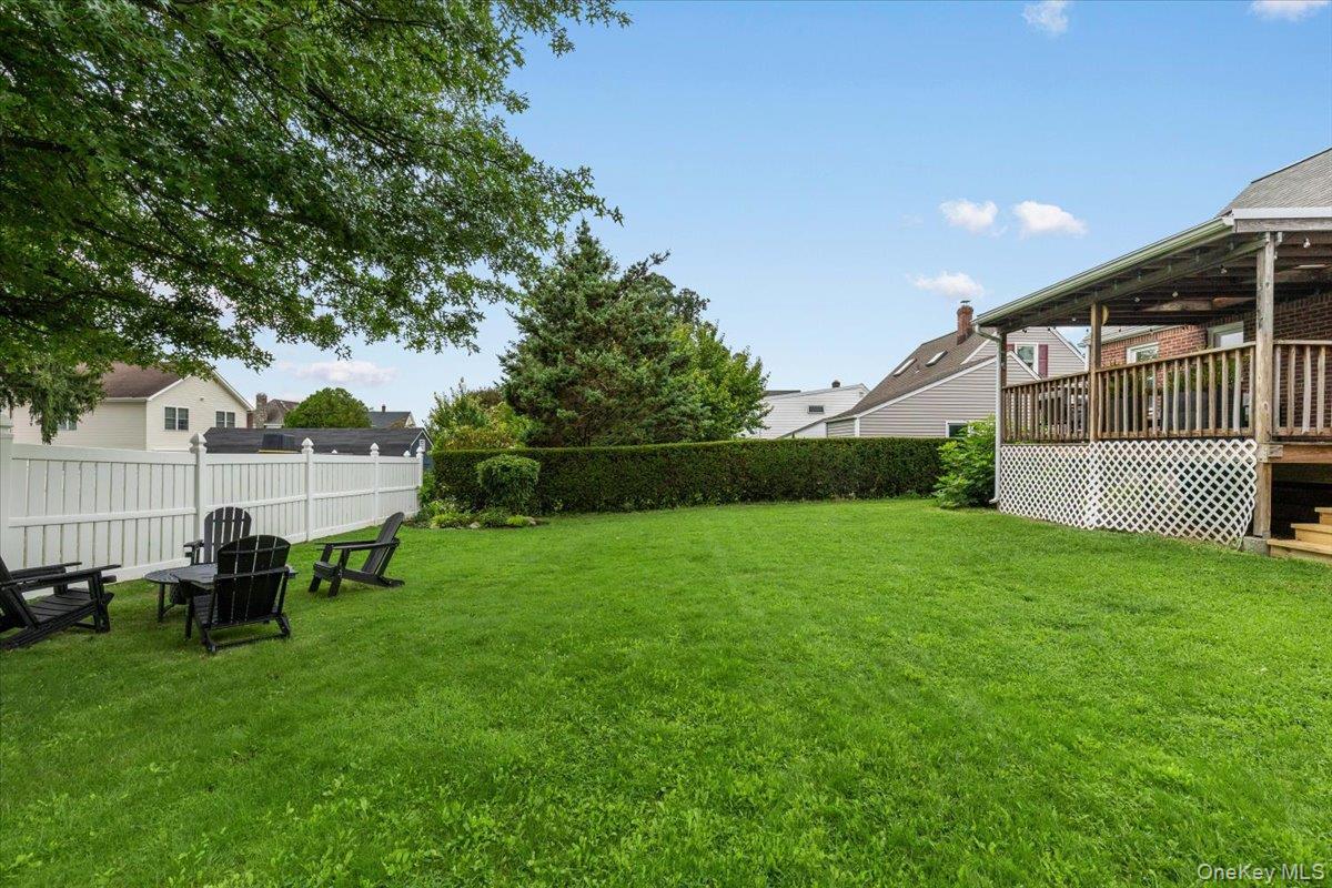 Single Family Maywood Avenue Westchester County, NY 10573, MLS-1046916-18