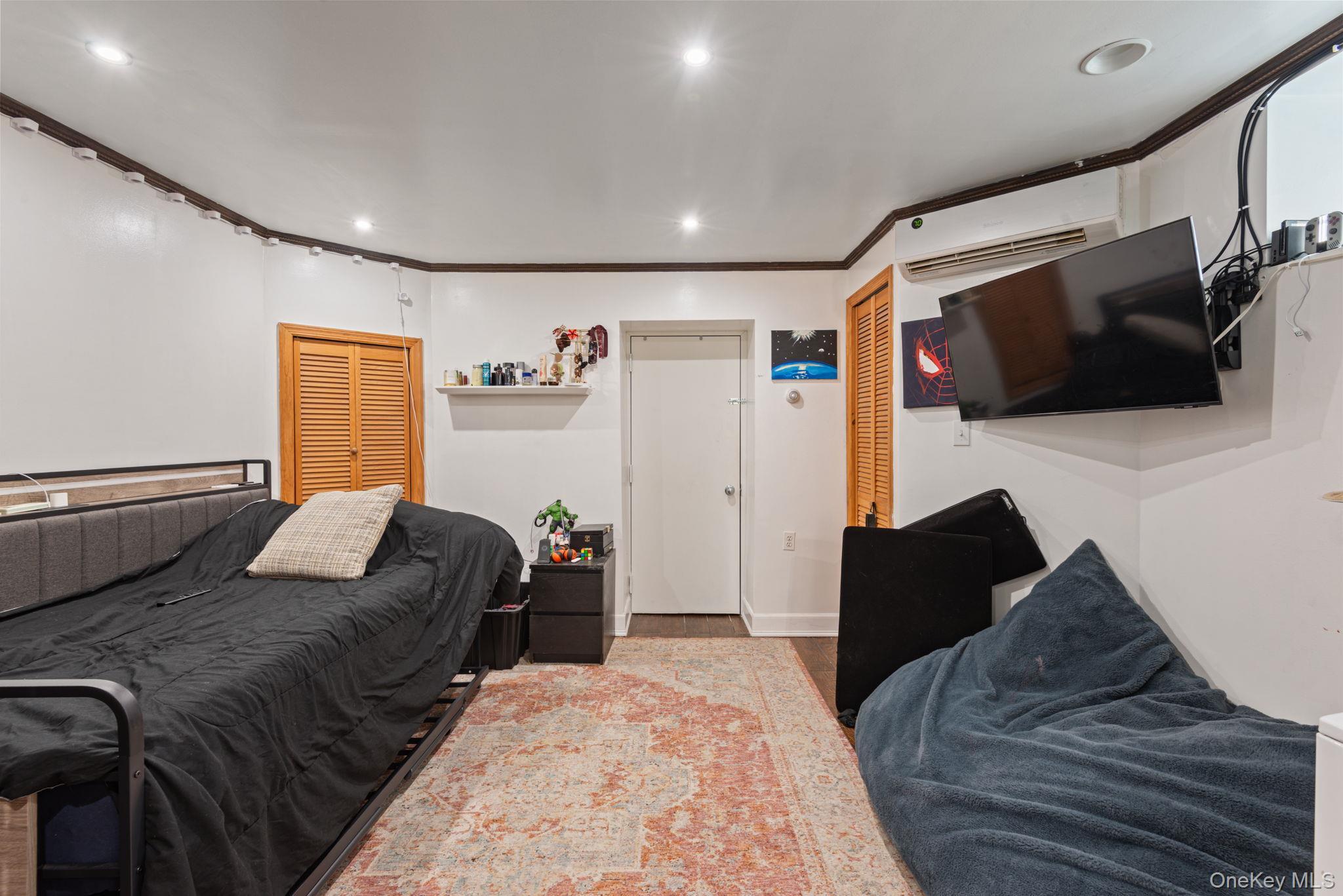 Single Family 7th Avenue Queens, NY 11356, MLS-1046918-18