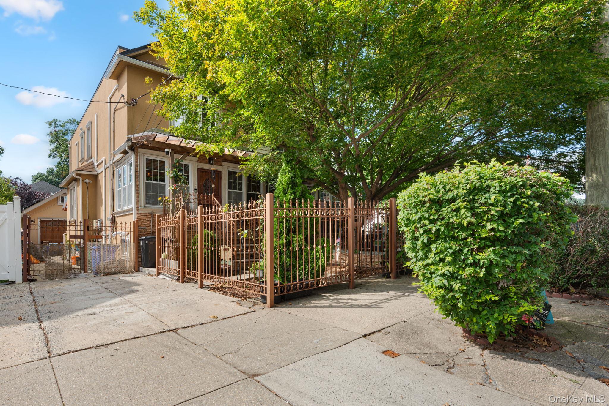 Single Family 7th Avenue Queens, NY 11356, MLS-1046918-2