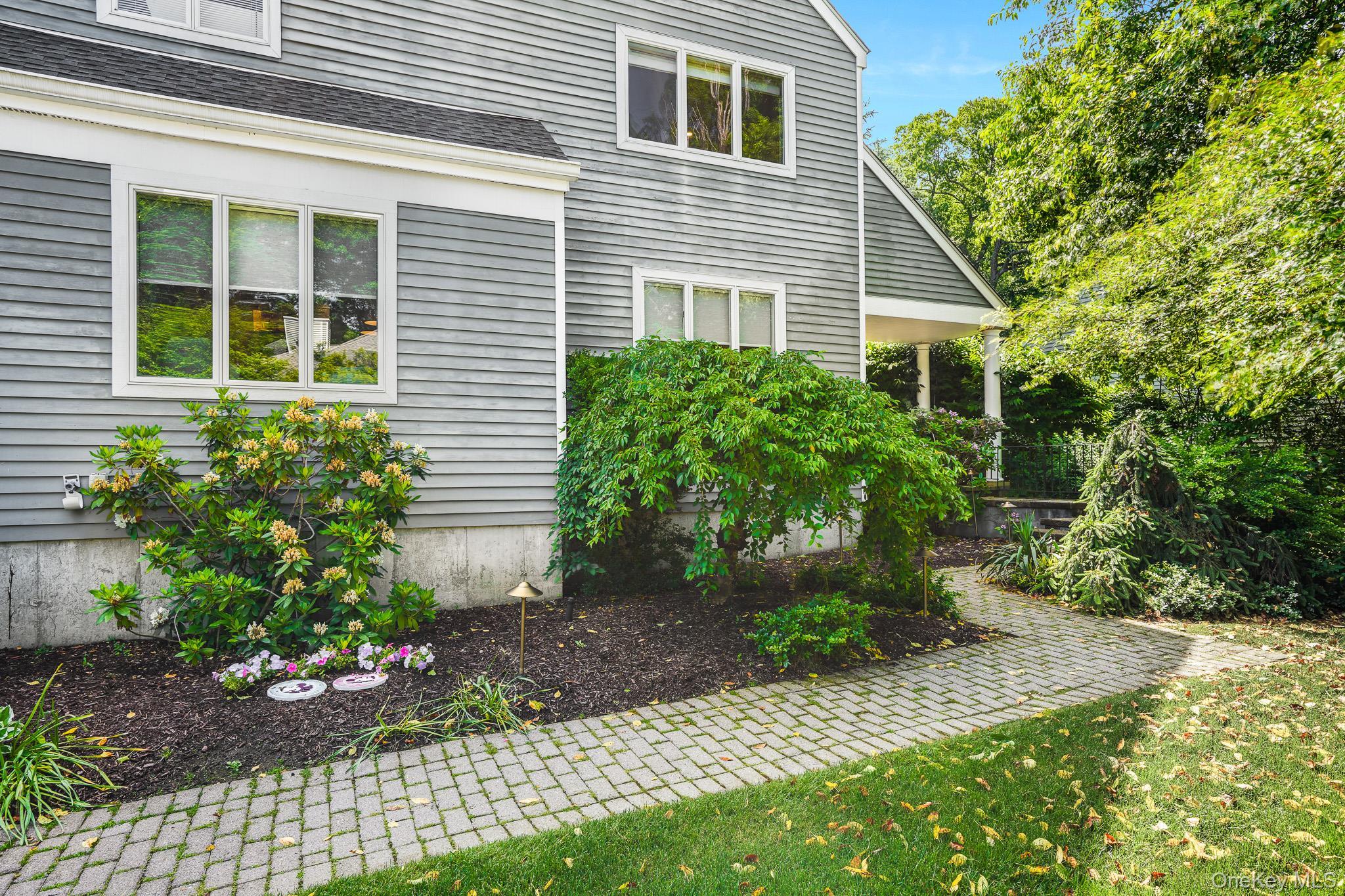 Single Family Lewiston Court Westchester County, NY 10510, MLS-1046925-3